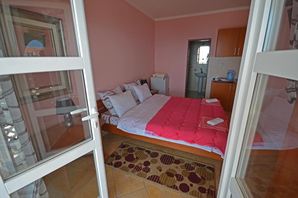 Apartments Cejovic Ulcinj Buitenkant foto